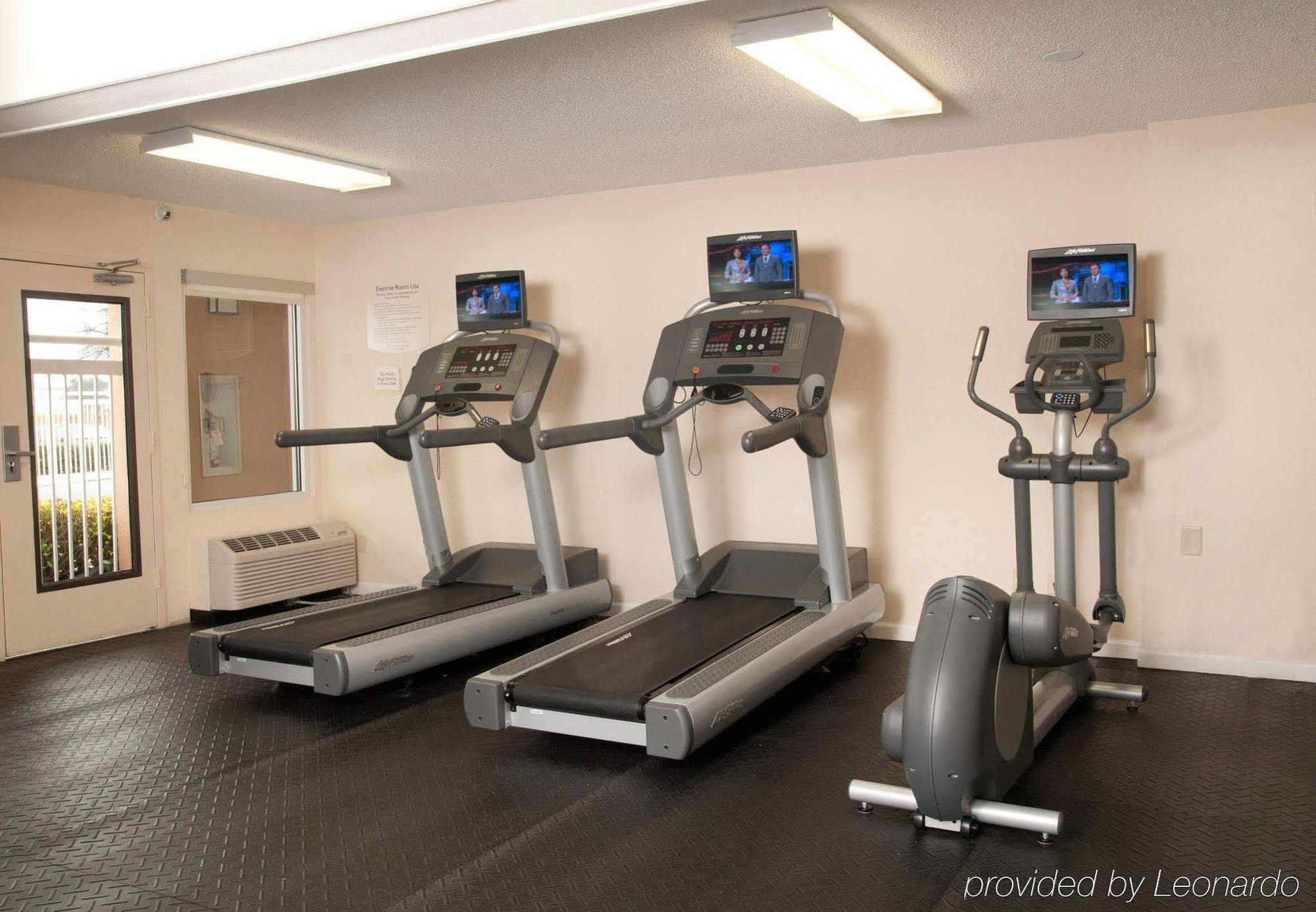 Quality Inn Fayetteville Near Fort Bragg Dış mekan fotoğraf