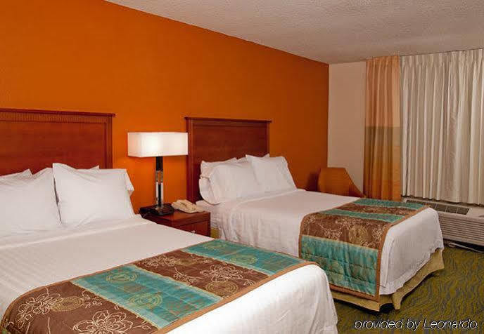 Quality Inn Fayetteville Near Fort Bragg Dış mekan fotoğraf