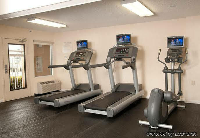 Quality Inn Fayetteville Near Fort Bragg Dış mekan fotoğraf